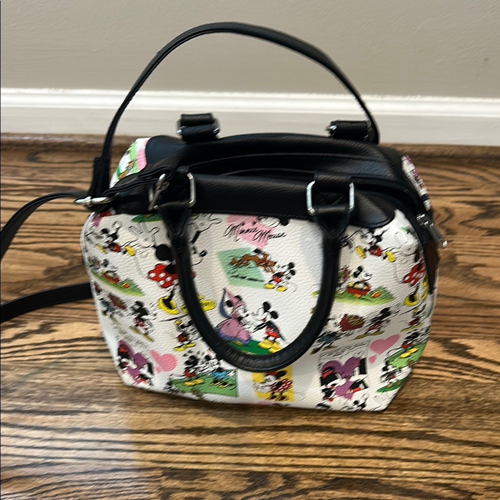 Disney Black and White Shoulder Bag with Sleek Design